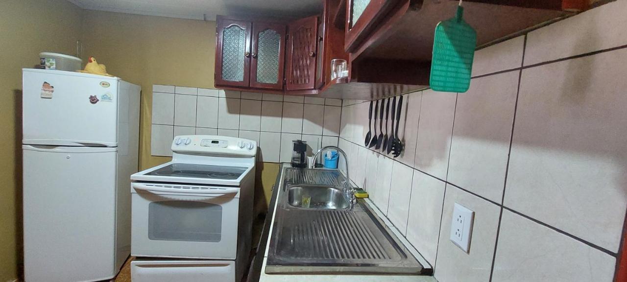 Hostel Casa Marina Puerto Limon Ngoại thất bức ảnh