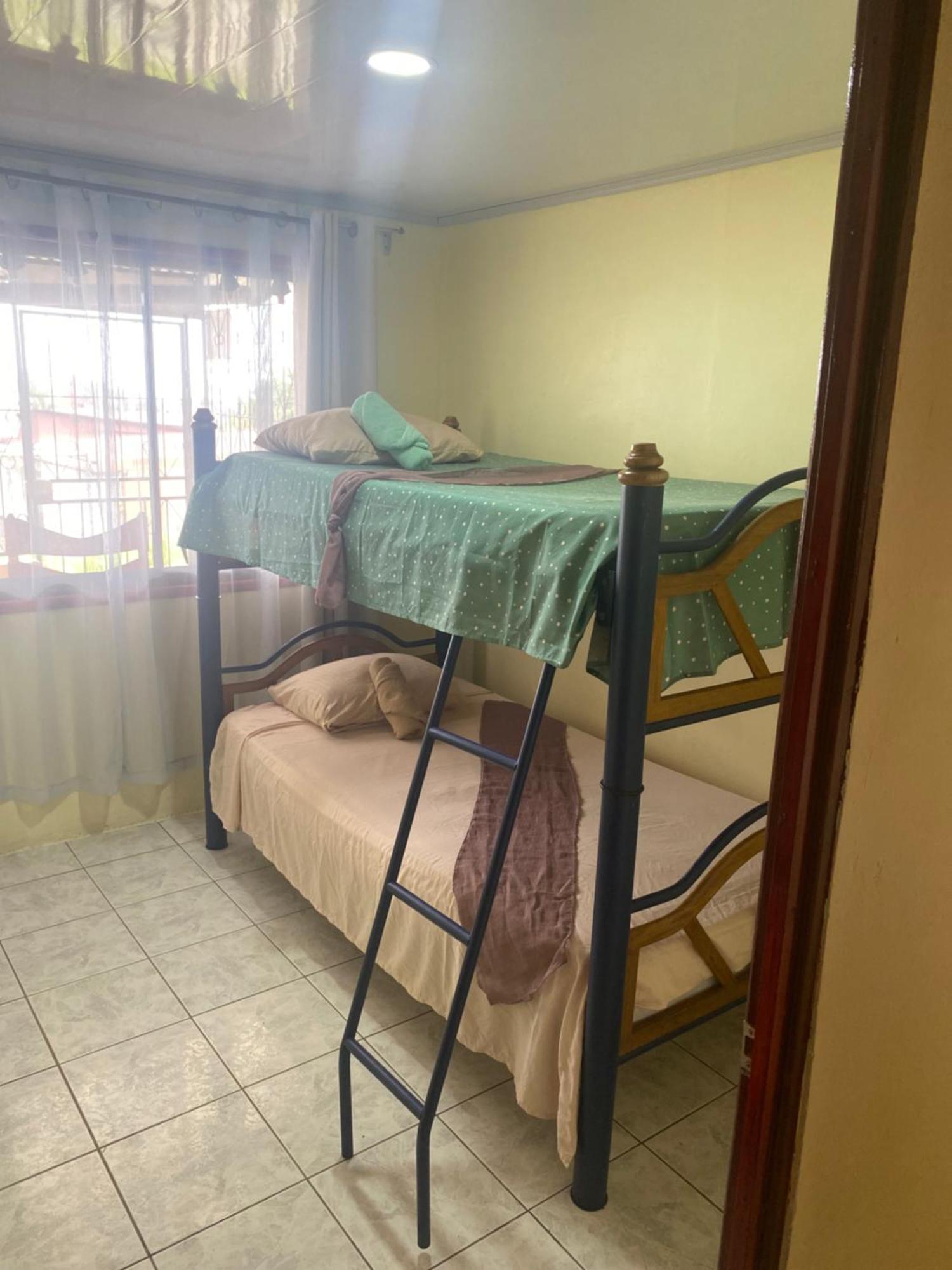 Hostel Casa Marina Puerto Limon Ngoại thất bức ảnh