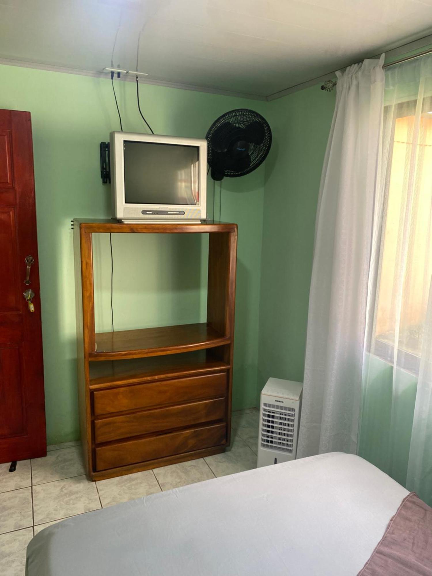 Hostel Casa Marina Puerto Limon Ngoại thất bức ảnh